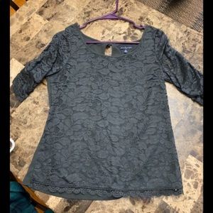 AE quarter sleeve lace shirt